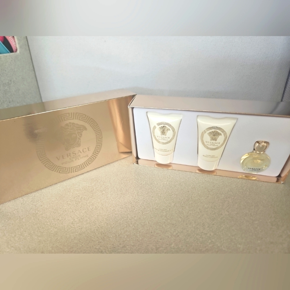 NIB Versace Eros Pour Femme Eau De Parfum 3pc Miniature Gift Set For Women NEW